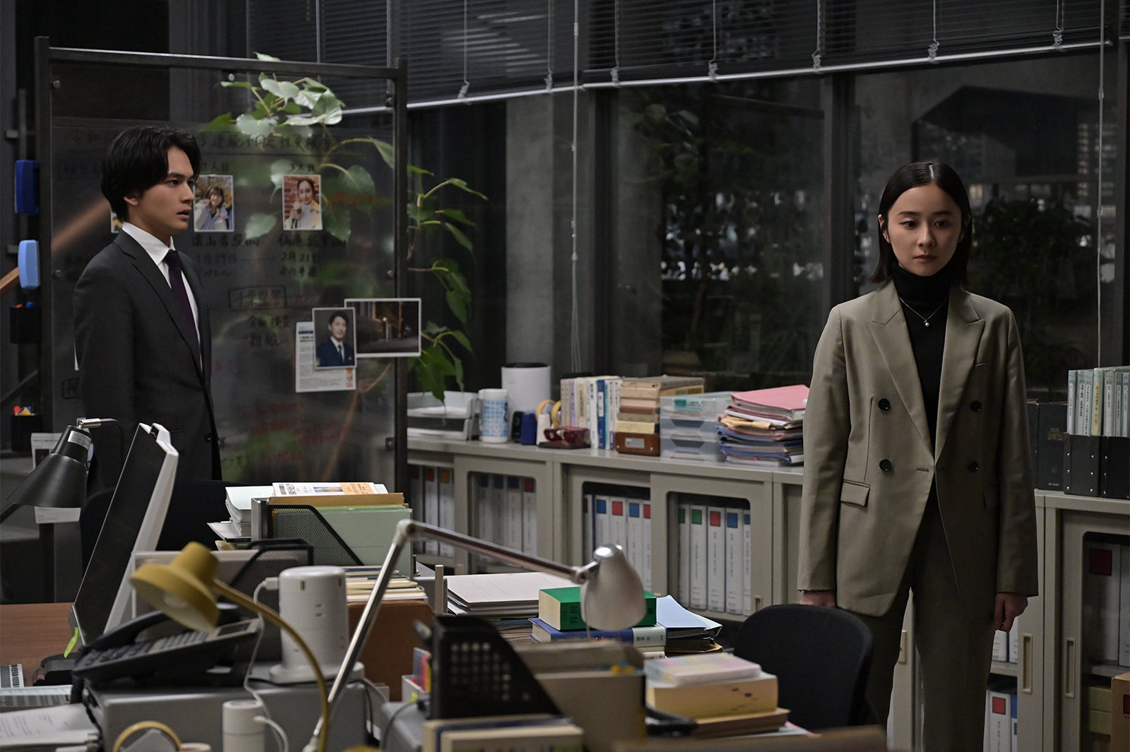 北村匠海、堀田真由「アンチヒーロー」第4話より（C）TBS