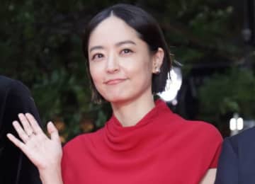 「うわあー」「嫌な女」火9【再会】万季子（井上真央）のキス待ち顔に騒然 緊迫30秒、今週もネット大荒れ「魔性の女すぎる」「よく耐えた淳一」「ドキドキした」「犯人？」「まだ何か隠してるな」