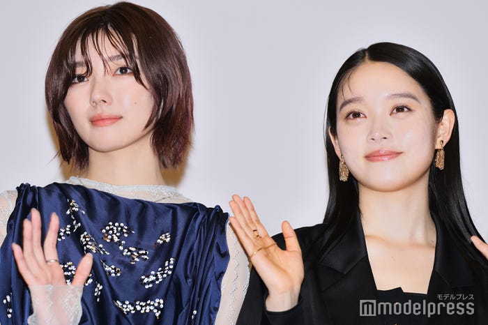 藤吉夏鈴、高石あかり(C)モデルプレス