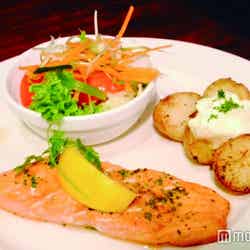 とろけるような味わいのトロサーモン(イメージ)/画像提供:JTBワールドバケーションズ