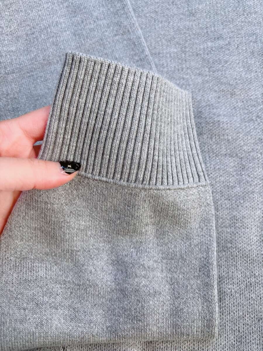 GUスウェットライクニットオーバーサイズプルオーバーの袖口