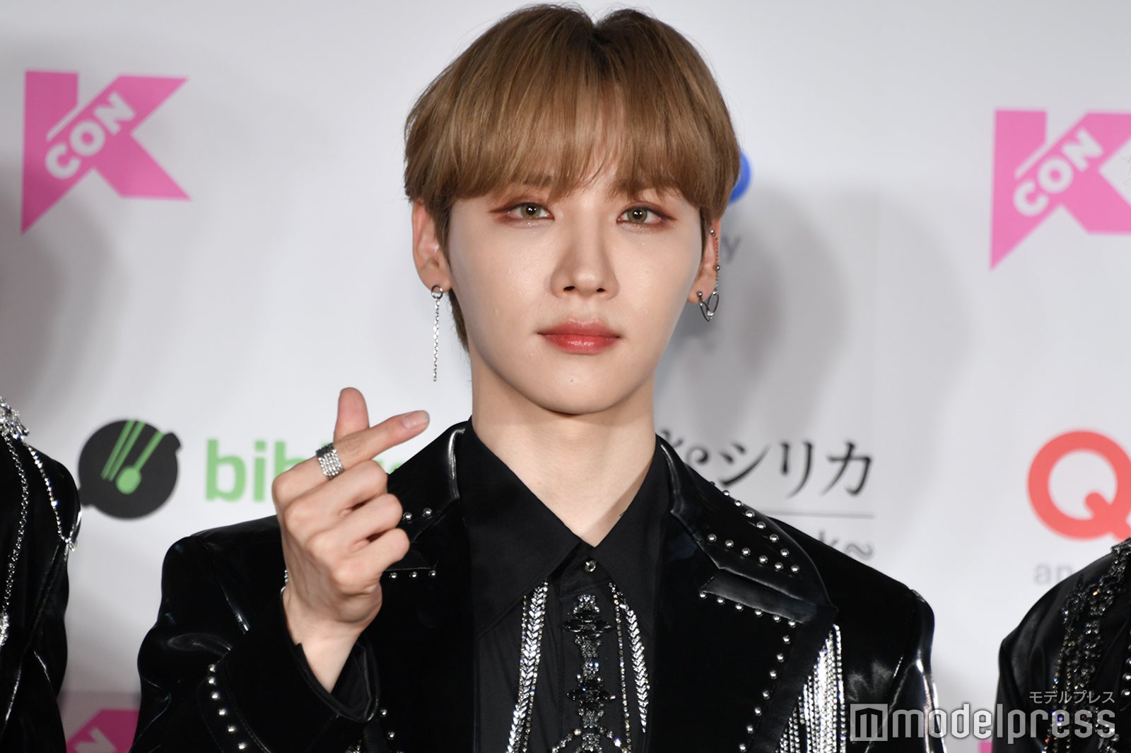 AB6IX（C）モデルプレス