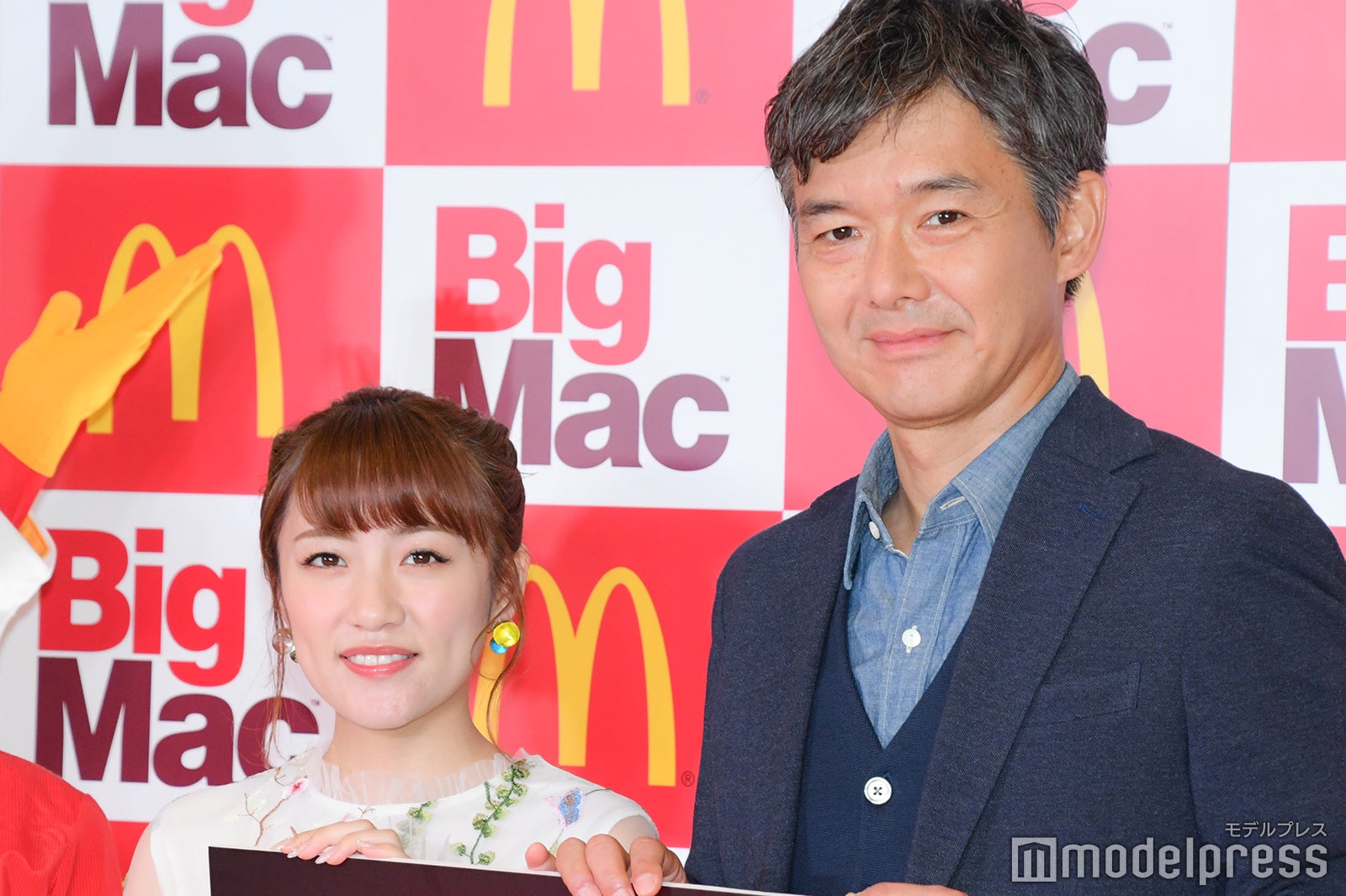 高橋みなみ、渡部篤郎 （C）モデルプレス