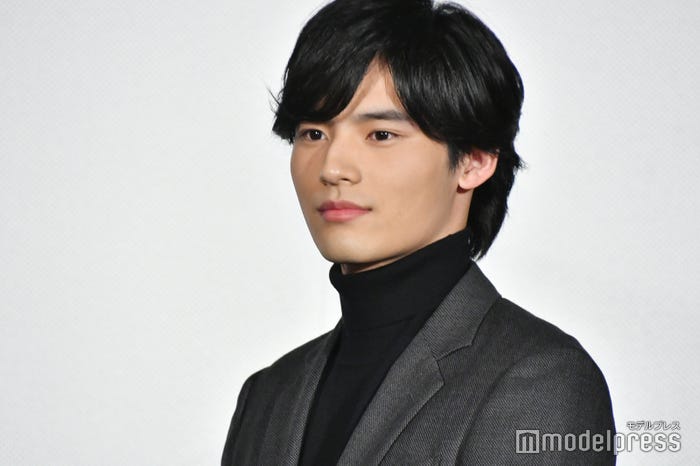 岡田健史(C)モデルプレス