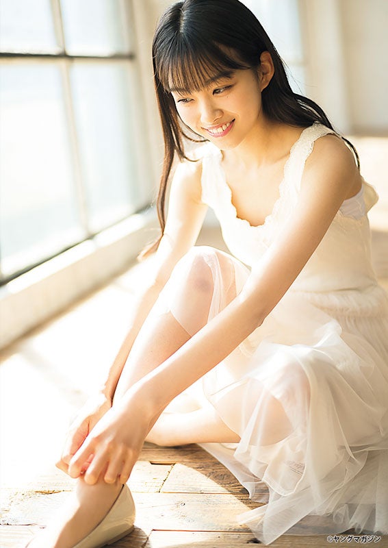 欅坂46原田葵が破壊的な可愛さ 透明美肌もチラリ モデルプレス