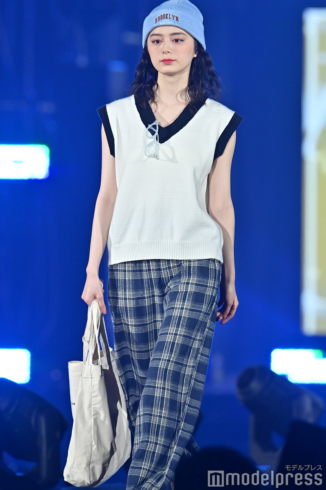 紺野彩夏（C）モデルプレス