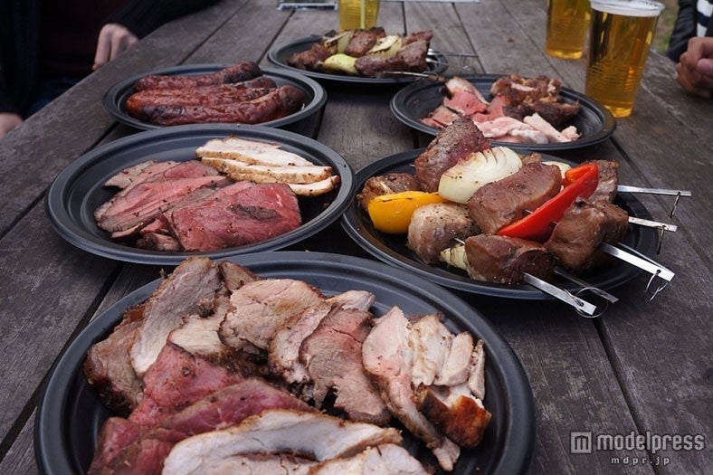 肉の種類もビーフ、チキンとさまざま