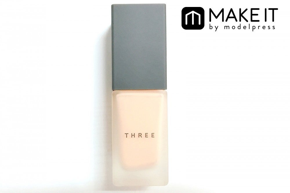 THREE／フローレスエシリアル フルイド ファンデーション／SPF36・PA+++／全10色／5,000円 （税抜） (C)メイクイット