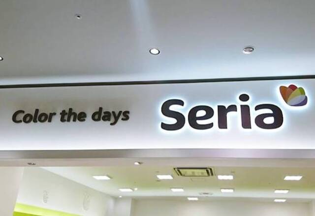 セリアで片付けの達人へ 余計な隙間を活用できる 収納アイテム って モデルプレス