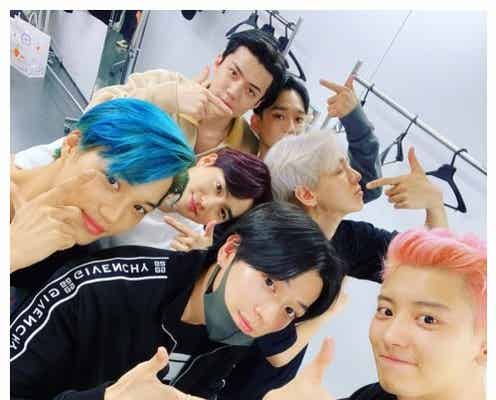新田真剣佑、EXOメンバーとの集合写真公開「神コラボ」「顔面偏差値高すぎ」の声