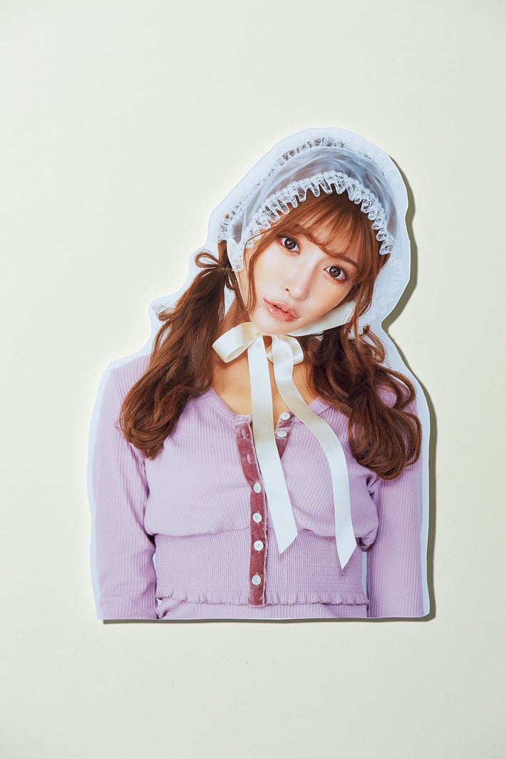 明日花キララ STYLE BOOK「neo nude...」（提供写真）