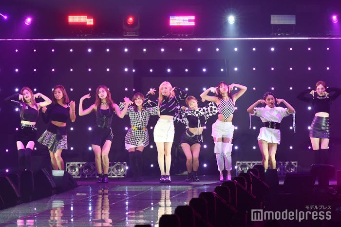 TWICE (C)モデルプレス
