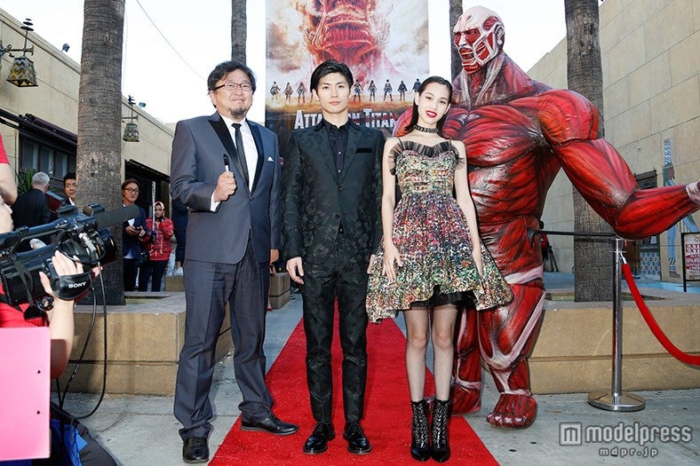 三浦春馬＆水原希子、ハリウッドに降臨　英語で熱い思いを伝える