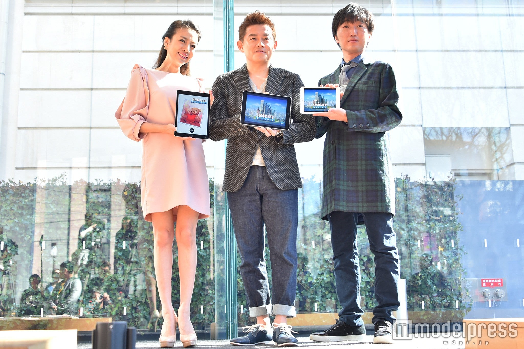 あびる優、井戸田潤、小沢一敬（C）モデルプレス