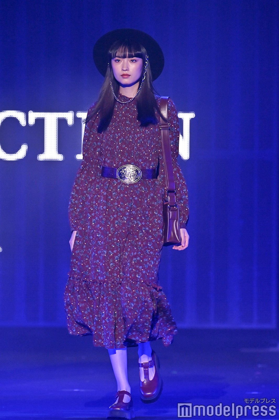 （C）モデルプレス