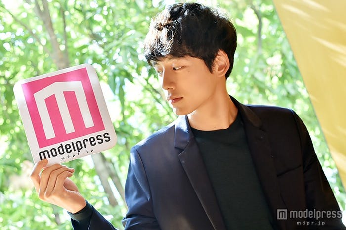 人気・知名度が急上昇中!坂口健太郎