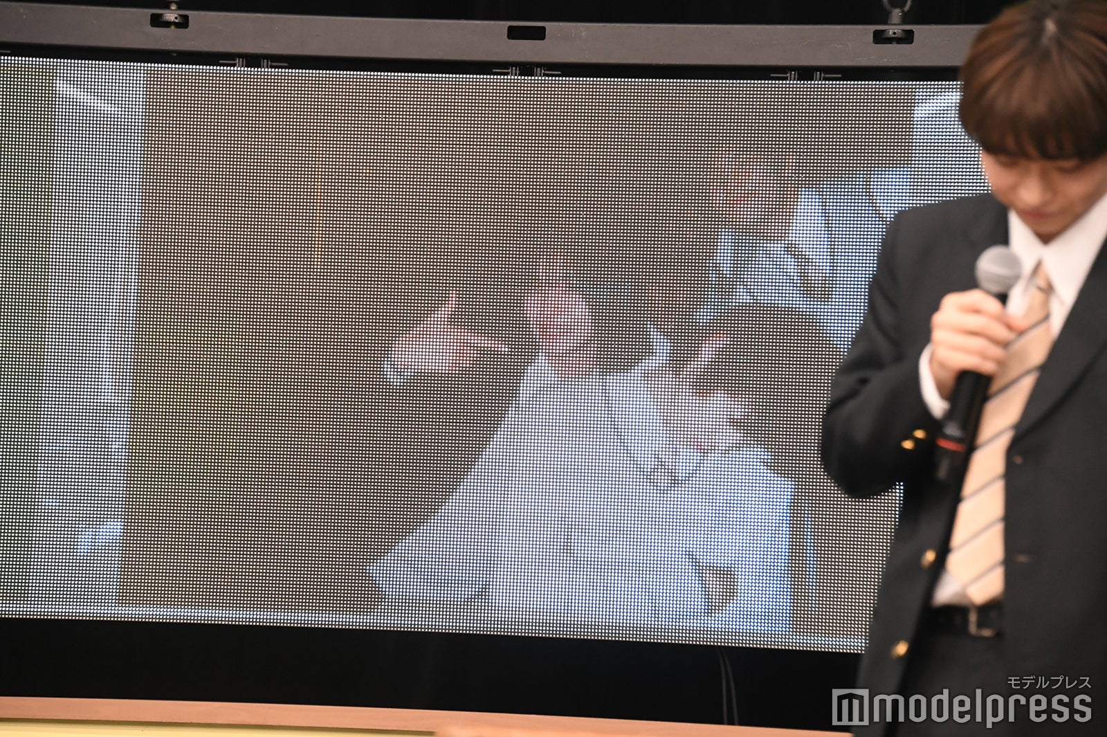 豊田裕大が公開「御上先生」キャストの寝顔（C）モデルプレス