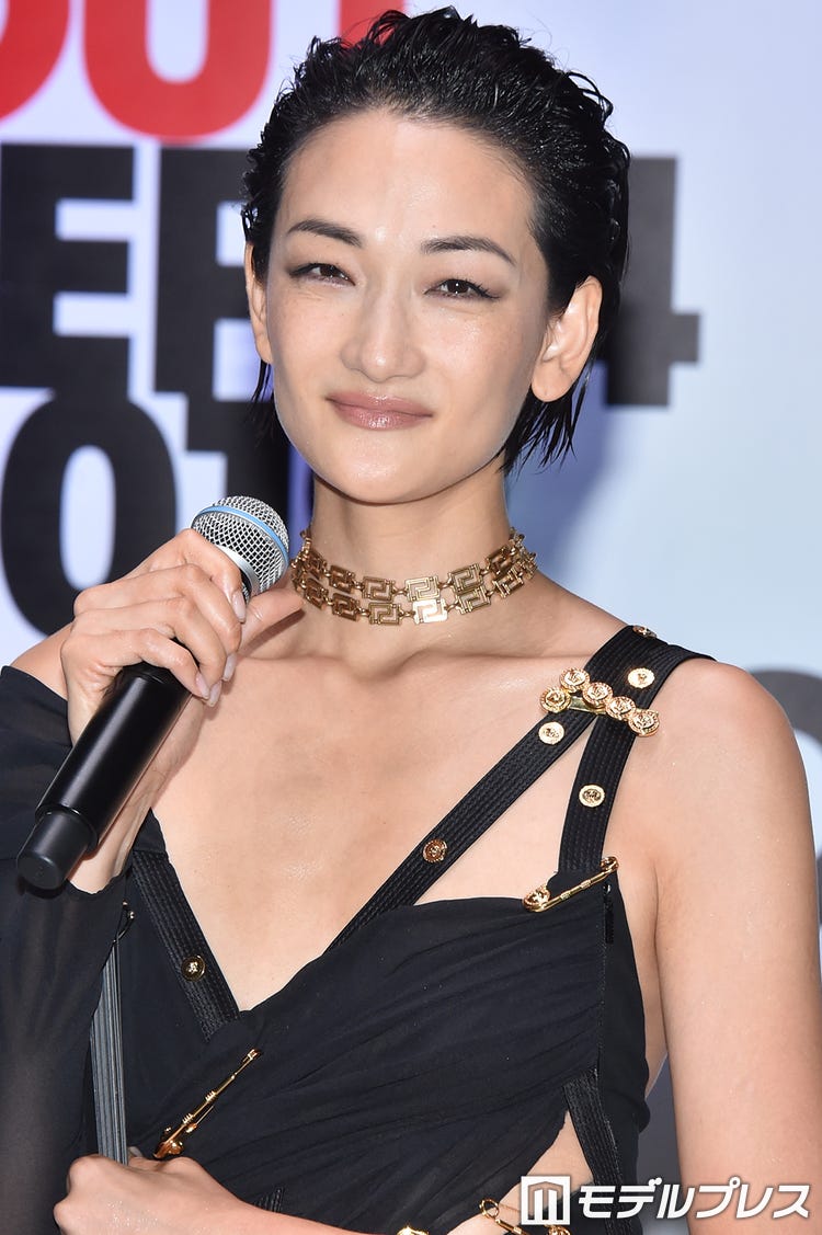 画像1 8 冨永愛 15年前 息子との写真公開 お美しい 素敵な写真 と反響 モデルプレス