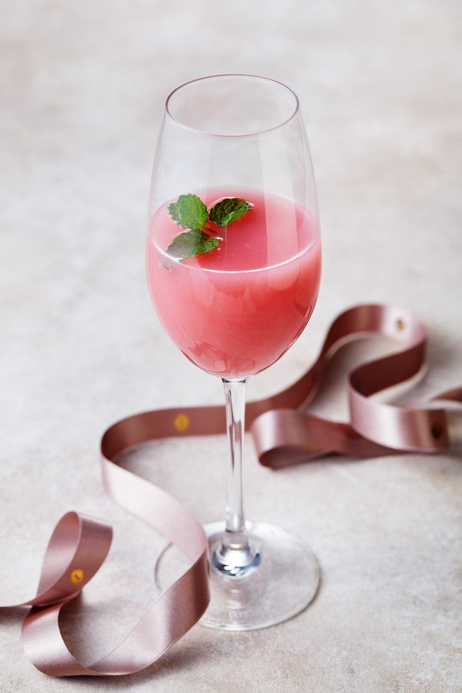ピンクリボン ピーチモクテルイメージ（追加料金300円）／画像提供：インターコンチネンタルホテル大阪