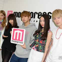 lol（エルオーエル）がモデルプレスを訪問／左から：hibiki、honoka、佐藤友祐、moca、小見山直人