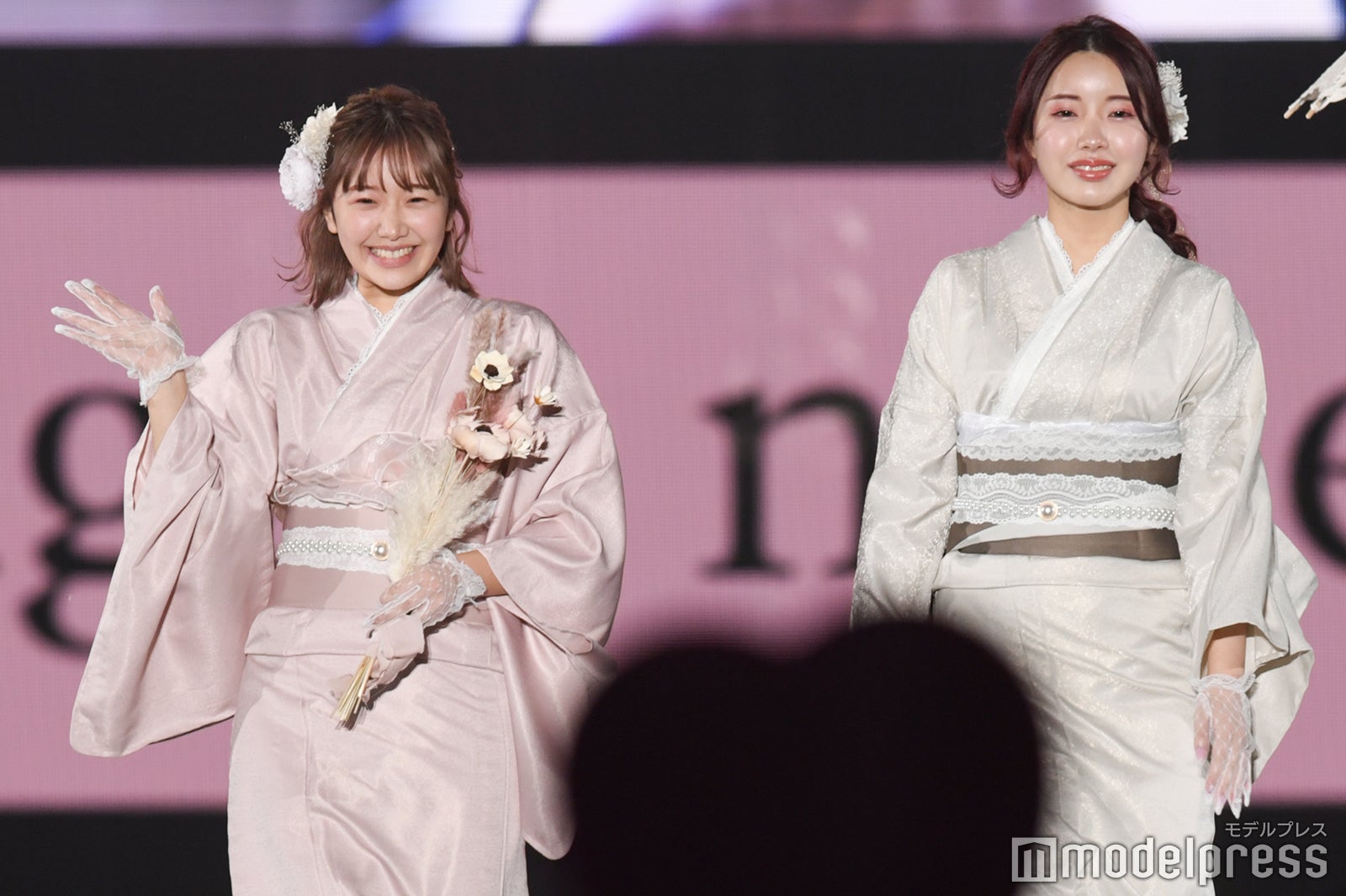 （C）モデルプレス