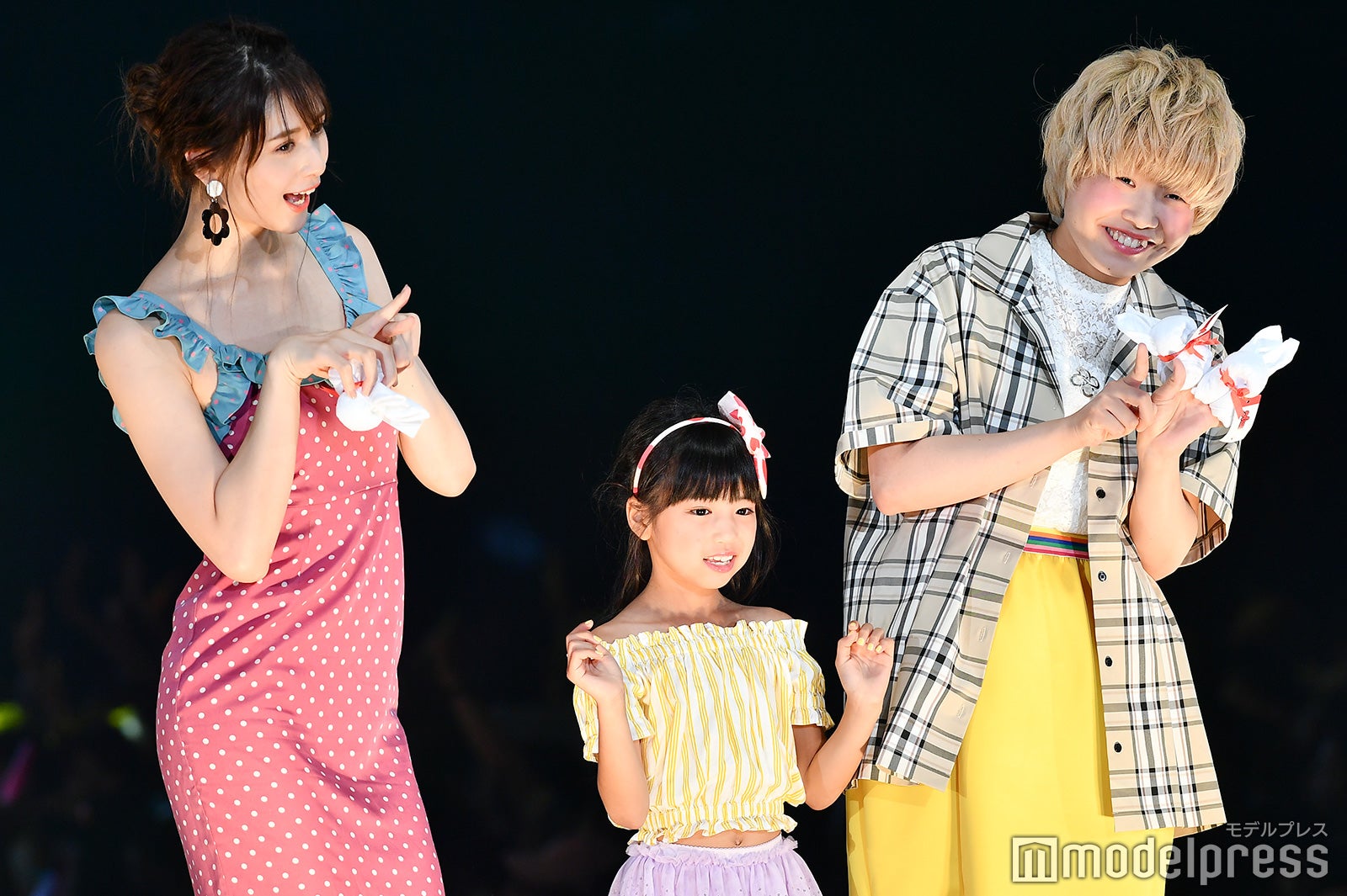 アンジェラ芽衣、岡田花菜ちゃん、まひる（C）モデルプレス