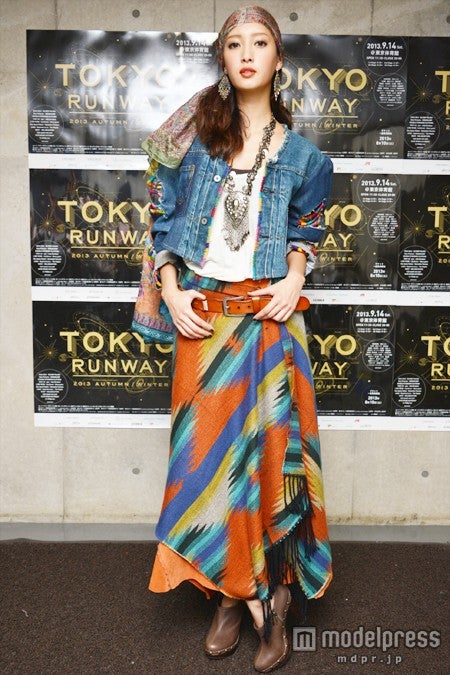 「東京ランウェイ2013 AUTUMN／WINTER」に登場した菜々緒
