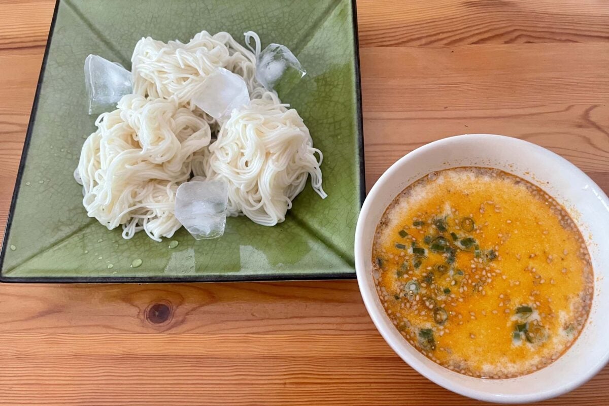 めんつゆに飽きたらコレ 麻婆豆腐の素で作る「冷やし担々そうめん」にハマった