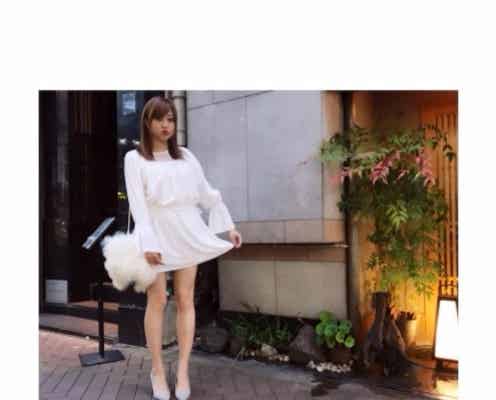 菊地亜美、ほっそり美脚に絶賛の声