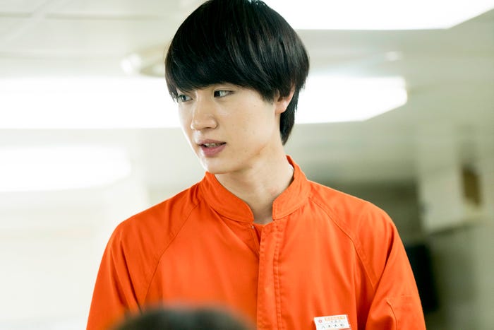 八木大和(桜田通)(C)「マジで航海してます。」製作委員会・MBS