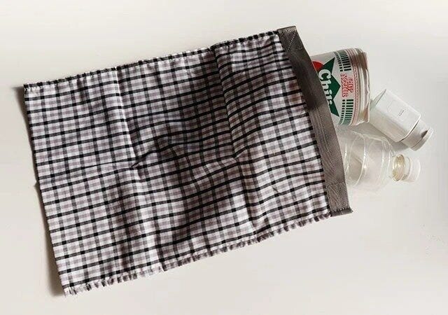 ダイソー　ハンカチになるエコバッグ
