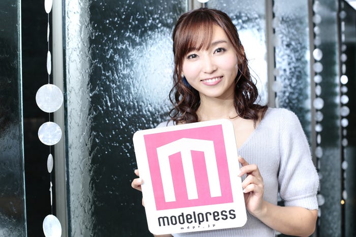 吉木りさ(C)2016 Warner Bros. International Television Production Limited. Allrights reserved.(C)YD Creation All rights reserved.