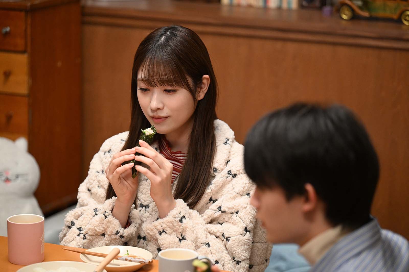 高橋ひかる、藤原大祐「リビングの松永さん」最終話より（C）カンテレ