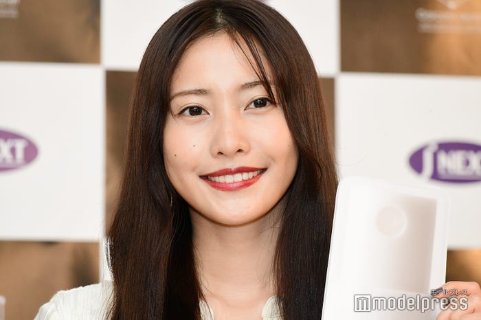 佐野ひなこ(C)モデルプレス