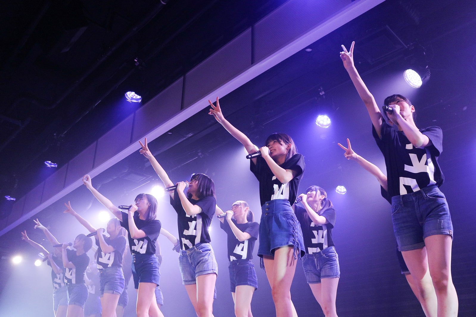 「2ki準優勝記念イベント」の様子（C）AKS