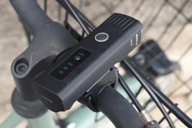 ダイソーのセンサー付き自転車ライトはプチプラとは思えないほど高性能