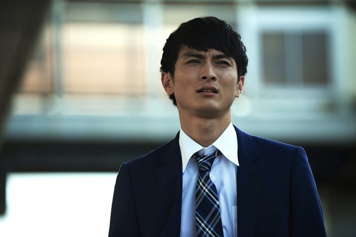 高良健吾「バイバイ、ブラックバード」より(C)WOWOW