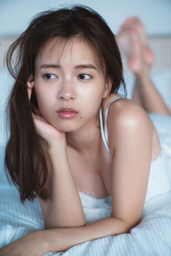 新條由芽/新カット (C)中村和孝/集英社