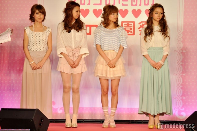 ブロモ（写真左から：大口智恵美、田中美彩、筆岡裕子、三井智雅）