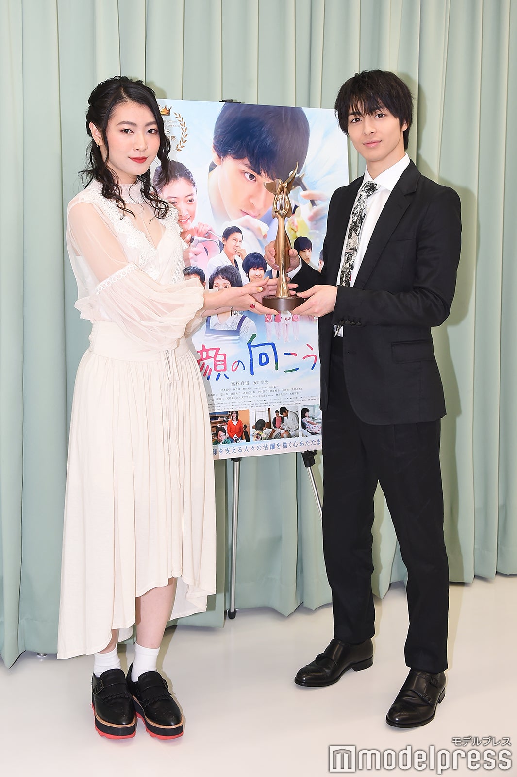 安田聖愛、高杉真宙（C）モデルプレス