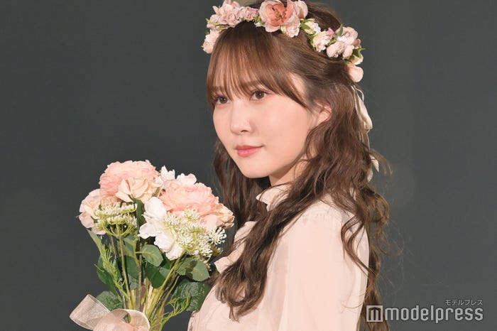 加藤史帆(C)モデルプレス