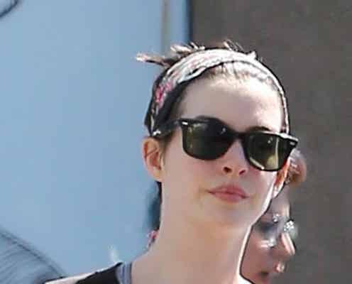 アン・ハサウェイ、体重とバストが増量中!?