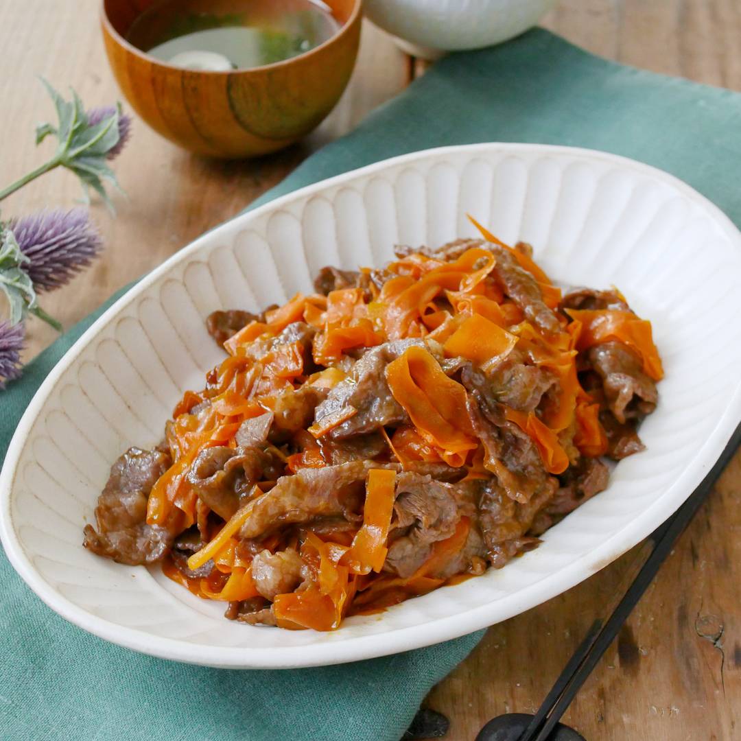 牛肉とにんじんの甘辛炒め
