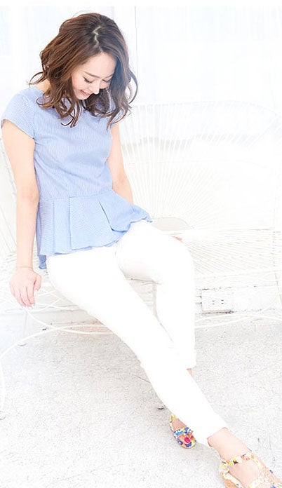 バックリボン半袖ペプラムブラウストップス「神戸レタス」2490円（税込）