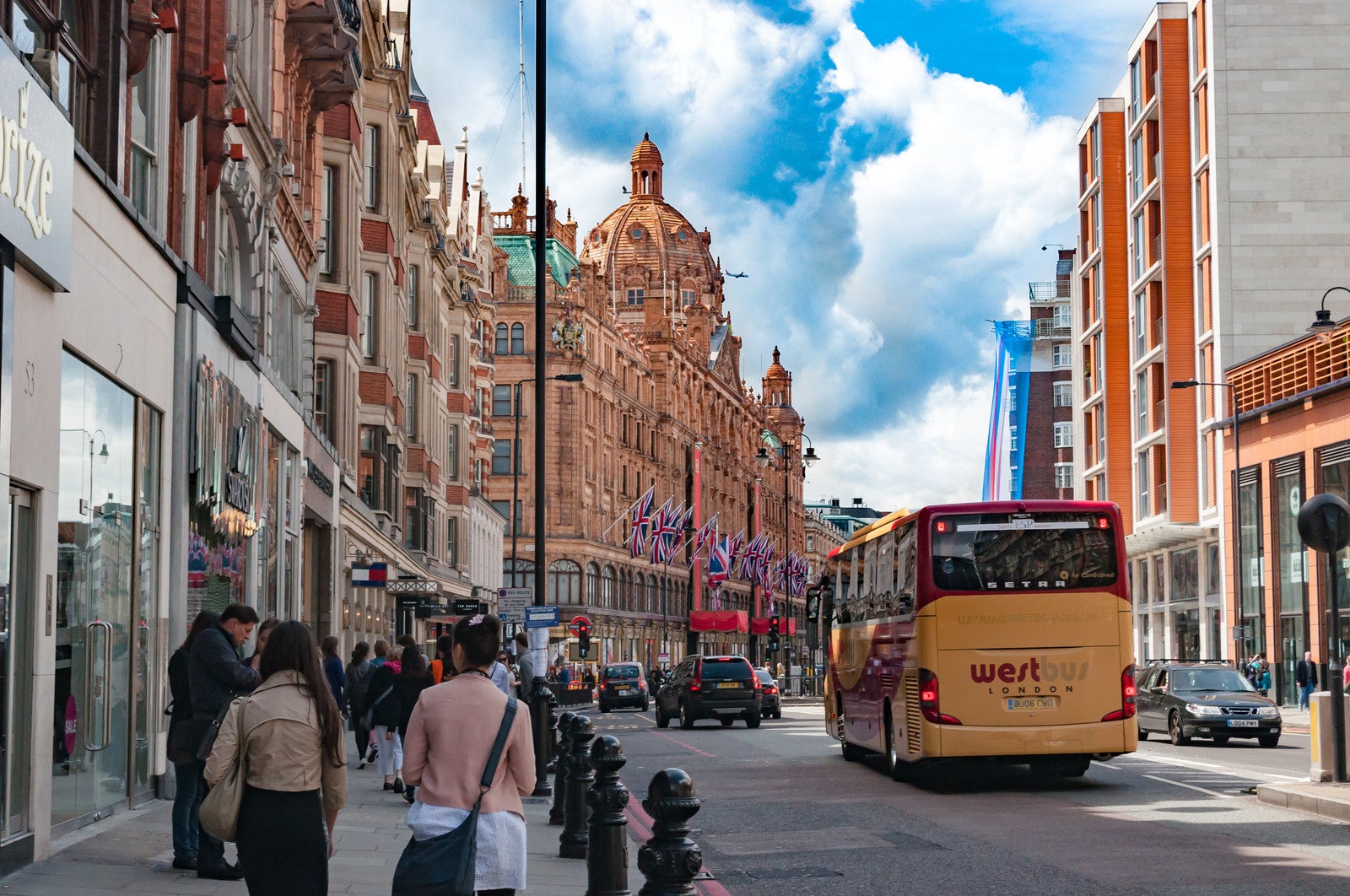 ロンドンの地下鉄では実際にVisaデビットカードのタッチ決済が活躍しました／photo by ぱくたそ