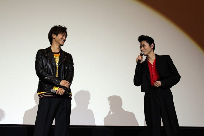 松坂桃李、菅田将暉(C)2017「キセキ -あの日のソビト-」製作委員会