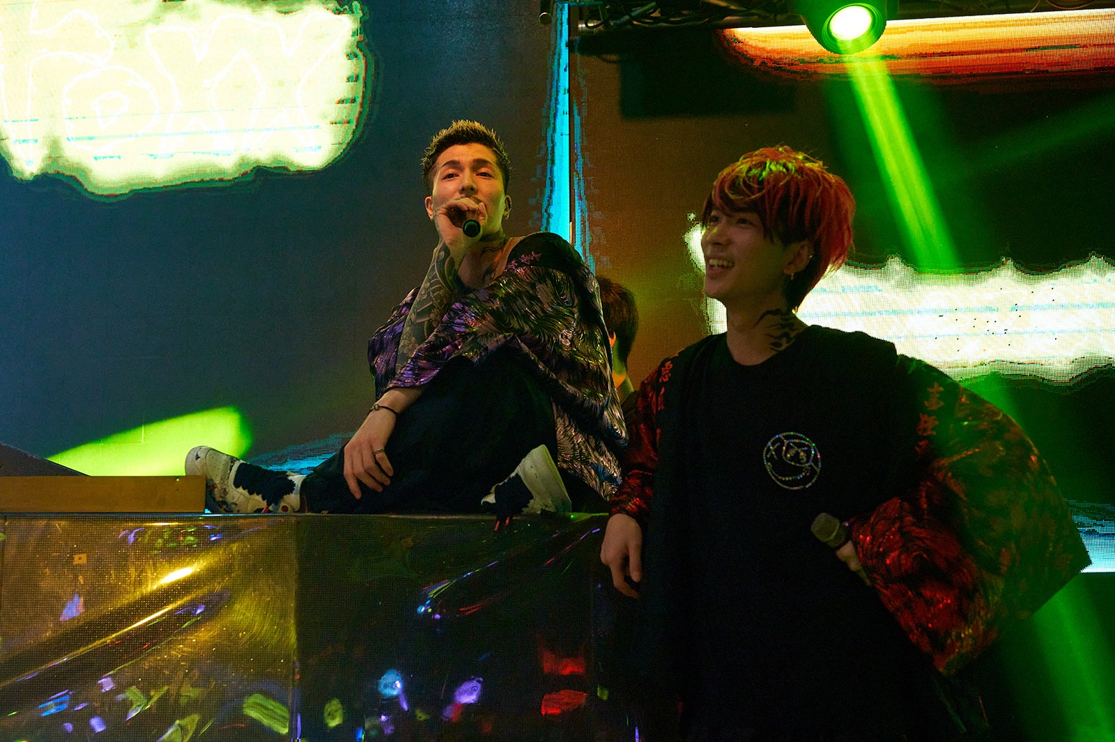 DJふぉい、DJまる「レペゼン恐怖のカウントダウンライブ ～ガチで生配信～」（提供写真）