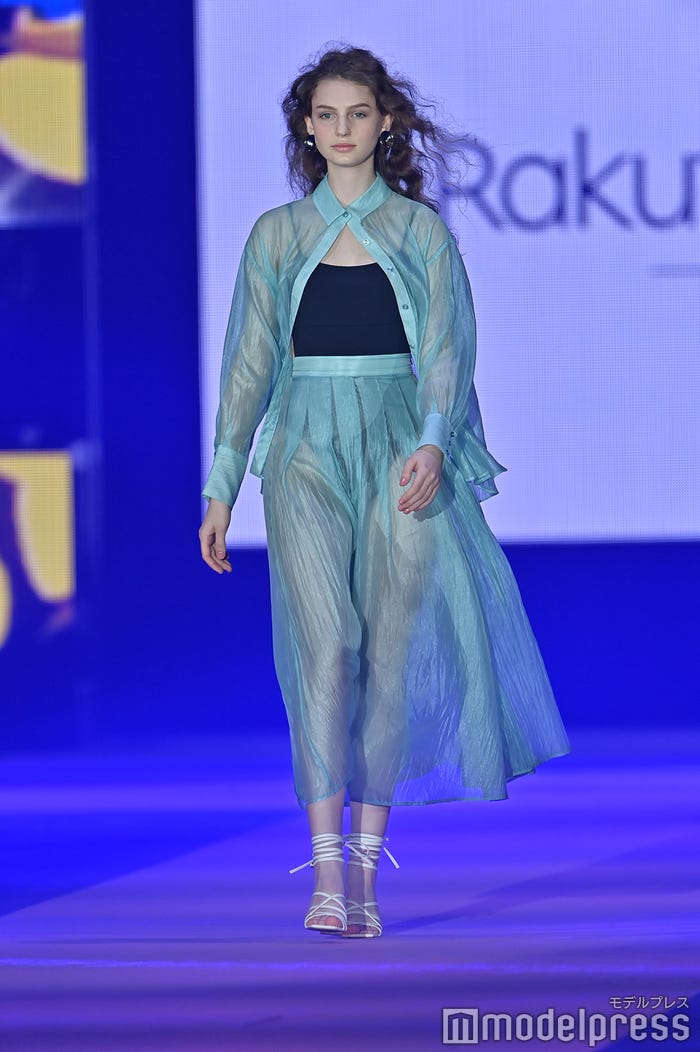 「Rakuten Fashion ウクライナチャリティステージ」の様子(C)モデルプレス