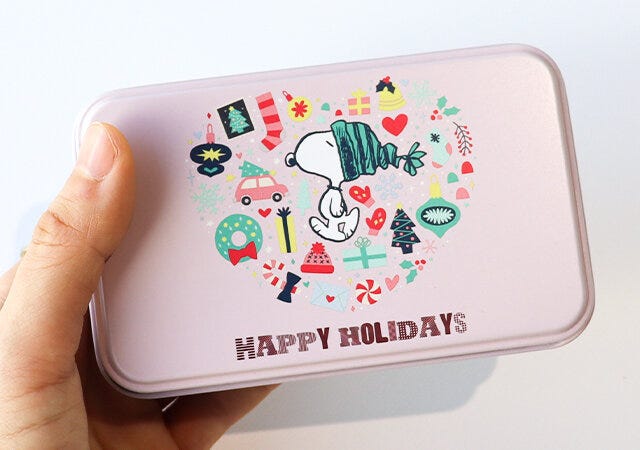 大人のおしゃれ手帖1月号の付録のSNOOPY［スヌーピー］のスタンプセットの缶