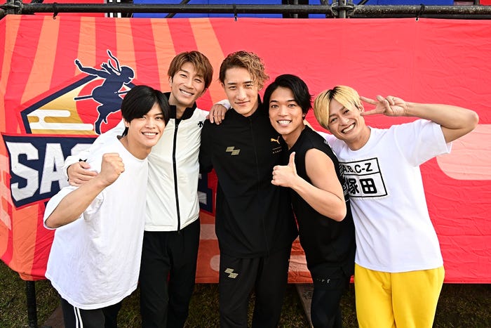 菅田琳寧、濱田崇裕、岩本照、原嘉孝、塚田僚一(C)TBS